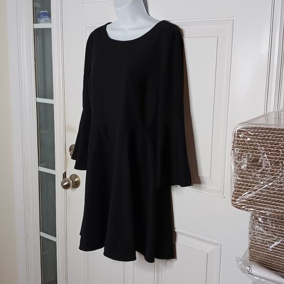 Halston Ponte Fit and Flare Bell Sleeve Dress NWOT - Picture 5 of 12